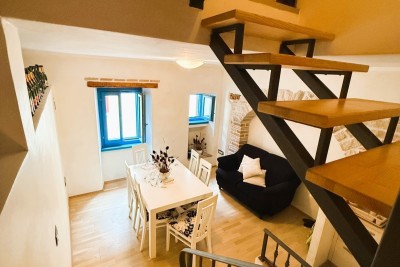 Vrstna hiša v središču Novigrada