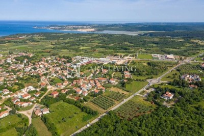 Istria, Tar - Ampio e attraente terreno edificabile, 3500 m2, posizione eccellente
