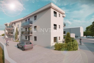 Štinjan, jednosobni stan u prizemlju novogradnje, parking,blizina mora