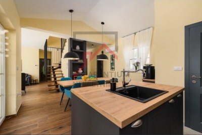 Rovinj, okolica, novozgrajena hiša z garsonjero