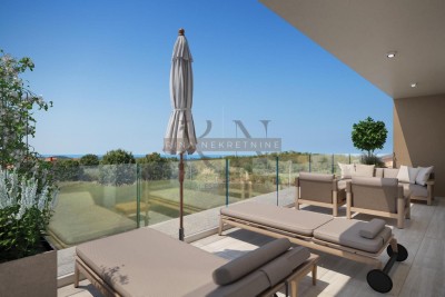 House with Pool and Two Apartments – Istria, Poreč, Sea View