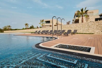 UMAG, Luksuzni resort s krovnim infinity bazenom!