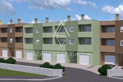 Istra, Pula: Dvosoban stan s lođom