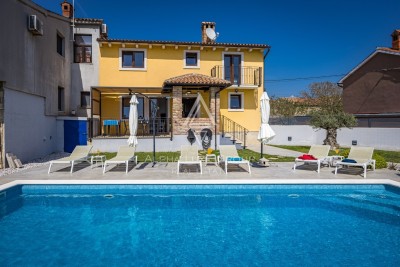 Istra, Jadreški: Moderna vila s bazenom i vrtom