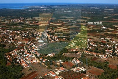 Poreč, okolica, Više poljoprivrednih zemljišta različitih površina