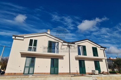 Casa nelle vicinanze di Umag con 4 apartamenti - nella fase di costruzione