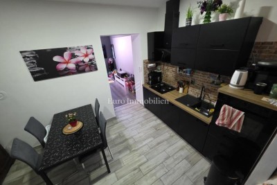 Pula - adaptirani stan blizu Arene