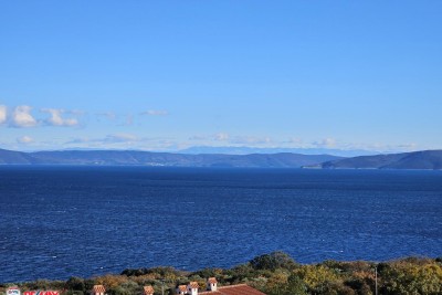 RAVNI, STAN S POGLEDOM NA MORE