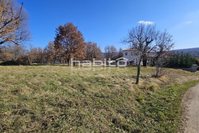 Građevinsko zemljište stambene namjene – okolica Motovuna