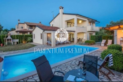 TOP Una villa con una bellissima vista sul mare e sulla campagna