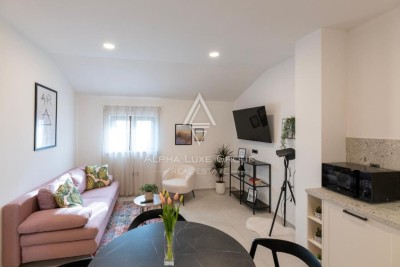 Poreč - Elegantno trisobno stanovanje blizu morja