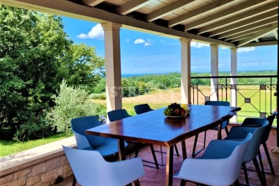 Completely renovated stone villa with a beautiful panoramic view and swimming pool