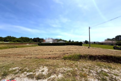 ISTRA, BARBAN OKOLICA, LIJEPO RAVNO GRAĐEVINSKO ZEMLJIŠTE