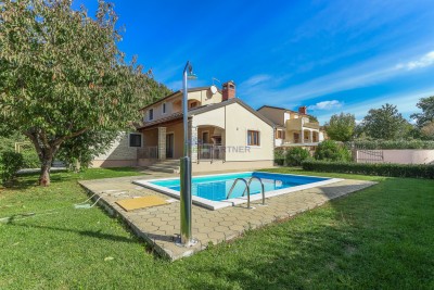 Mediterranean house with a swimming pool, 12 km from Poreč