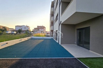 Appartamento in un bel palazzo con ingresso indipendente, a 1500 m dal mare