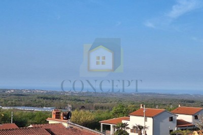 Poreč, Umgebung, Baugrundstück mit Panoramablick auf das Meer