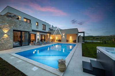 Istra, Brtonigla: Luksuzna vila s pogledom na more