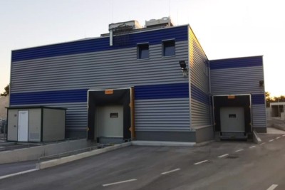 New business hall with several cooling chambers, 10 km from Porec