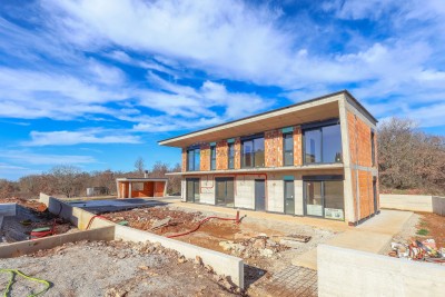 "Villa Black Beauty" attende il suo nuovo proprietario, realizzata con il metodo di costruzione "chiavi in ​​mano".