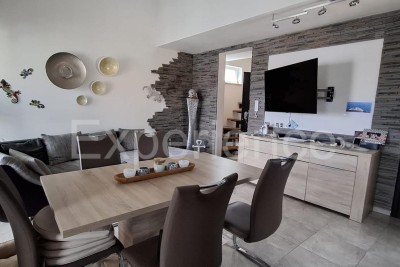 ISTRIA, Funtana - moderno appartamento con giardino vicino al mare!