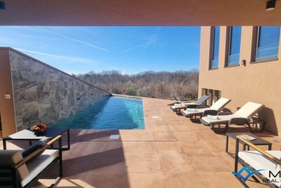 Casa indipendente con piscina a Cittanova