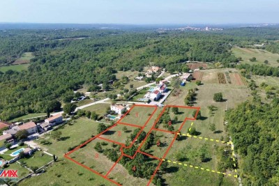 ISTRIEN, VIŠNJAN, KOMBINATION AUS BAU- UND LANDWIRTSCHAFTLICHEM GRUNDSTÜCK