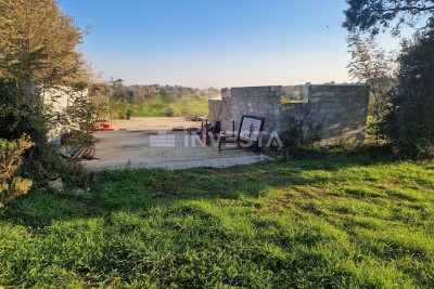Štinjan - Bau- und Landwirtschaftsland