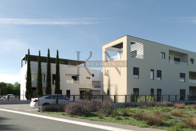 Poreč – Three-Bedroom Apartment on First Floor Near Beach