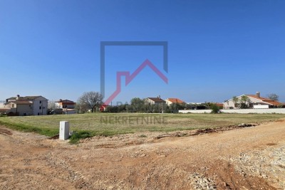 Istra, Poreč okolica - Rajsko zemljište za vašu investiciju - 1473 m2 građevinskog potencijala