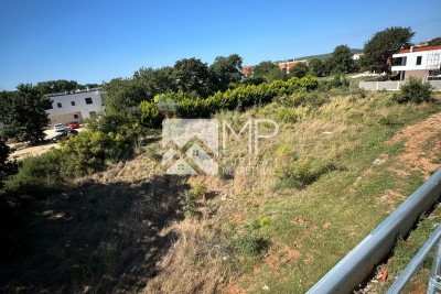 Exklusives Baugrundstück 2107 m² in ruhiger Lage in Medulin – 1 km vom Meer entfernt