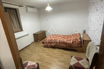 Istrien, Buzet – Geräumiges familienhaus mit garage