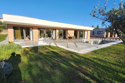 Modern 176 m² villa with pool, Rabac – Labin