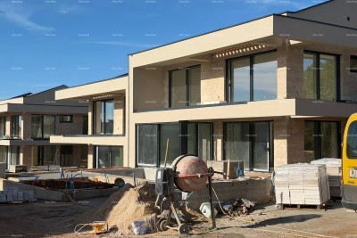 Vendita di ville moderne in una bellissima zona residenziale, Umago