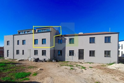 Poreč, Surroundings, Two-Story Apartment with Three Bedrooms and Sea View