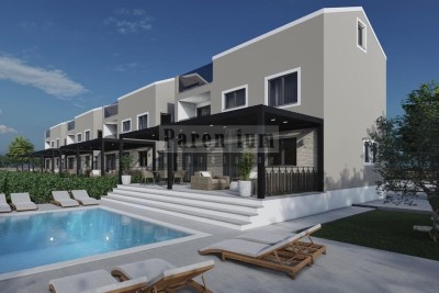 Parenzo, casa moderna in fila con piscina