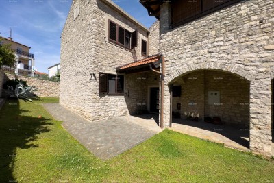 Prekrasna kuća s bazenom u Puli,  idealna za obitelj ili investiciju