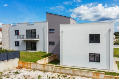 Porec Bereich, Wohnung mit drei Schlafzimmern und einer großen Dachterrasse