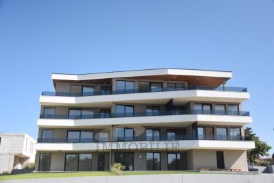 Exklusive Wohnung im zweiten Stock in Meeresnähe, 211,81 m2