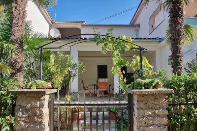 Funtana, ein wunderschönes Haus, nur 250 Meter vom Meer entfernt