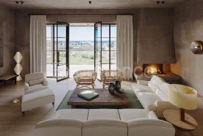 Villa on the edge of a construction zone - a perfect blend of tradition and modern comfort, SEA VIEW!