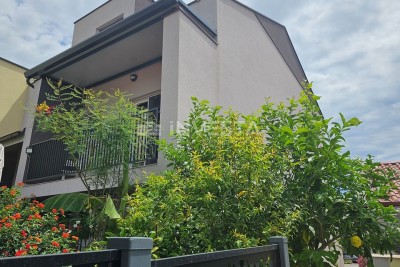 Pula centar, kompletno namještena nova kuća sa garažom