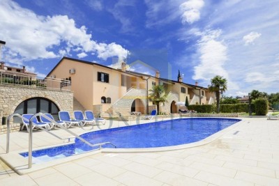 Poreč, Surroundings, Row House with Shared Pool, 12 km from the Sea