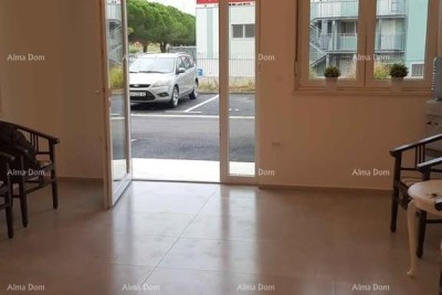 Prodaja poslovnog prostora s natkrivenim parking mjestom, Pula!,