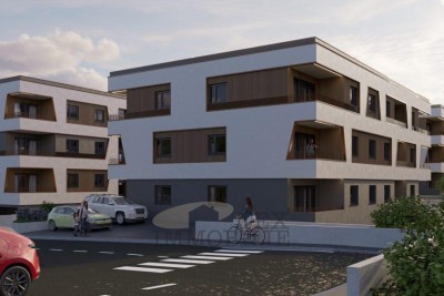 Poreč, moderan trosoban stan udaljen 1km od mora - F1