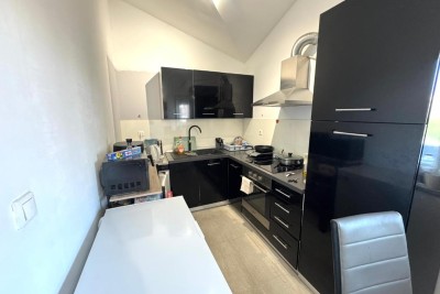 PULA, ODLIČAN STAN 2SS+DB, SPREMIŠTE, PARKING, 61.91M2!