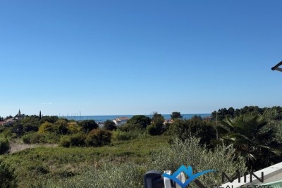 Studio apartment with sea view – Novigrad