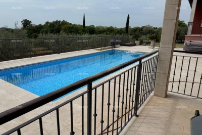 Wunderschöne zweistöckige Wohnung mit Schwimmbad und Terrasse in Buje