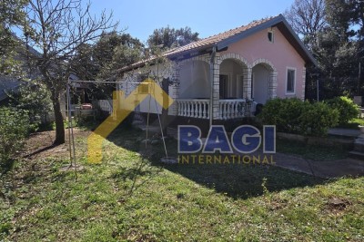 Prodaja-Kavran Šarmantna kuća blizina mora