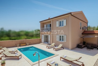 Pula, Štinjan, savršena vila za dom i odmor - SNIŽENO!