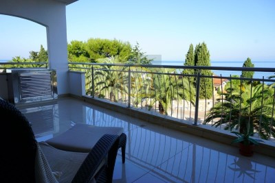 Umag, Crveni Vrh, Luksuzno prostrani stan s dvije spavaće sobe u Skiper Resortu, 50 m od mora